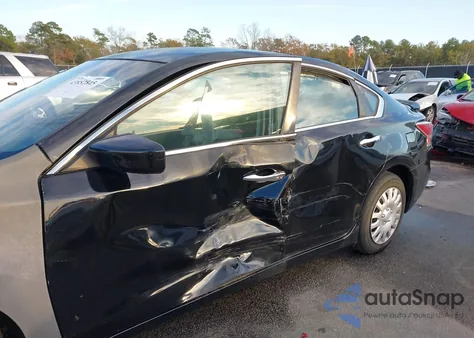 2015 Nissan Altima 2.5/2.5 S/2.5 Sl/2.5 Sv из США, поврежденный, VIN 1N4AL3AP1FN312628